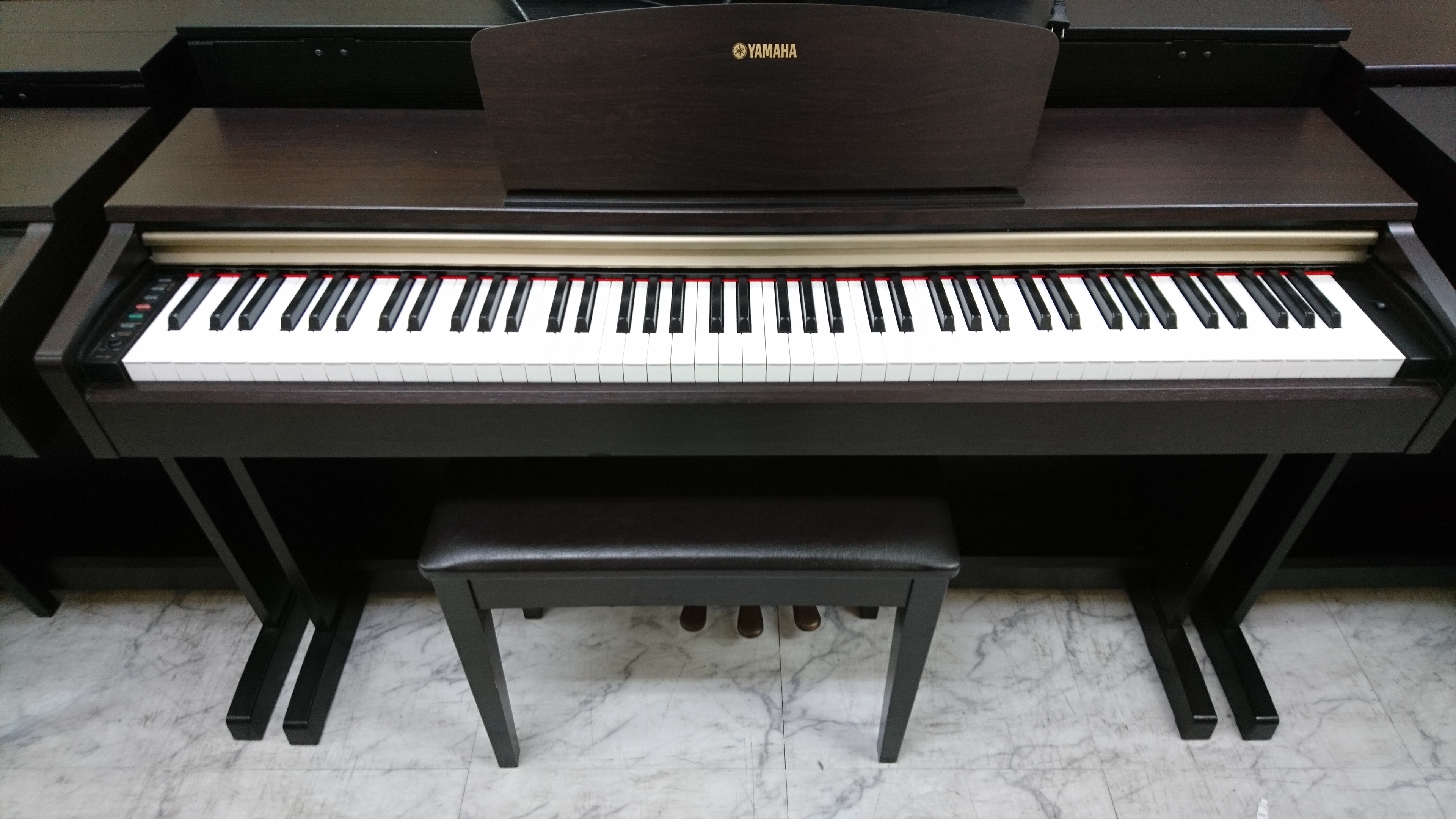 美品】YAMAHA 電子ピアノ YDP-143R 【無料配送可能】+selactesa.com